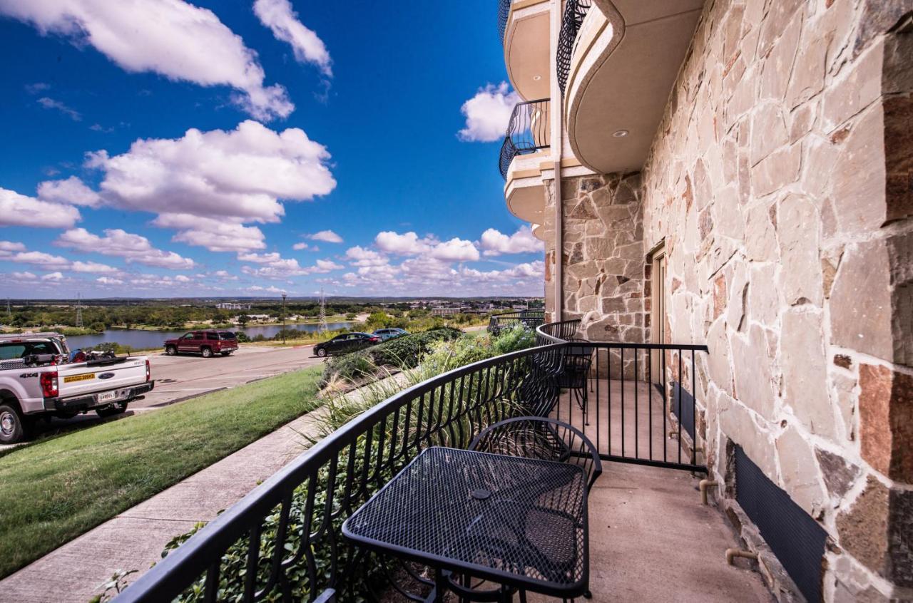 La Quinta By Wyndham Marble Falls Hotel Exterior photo